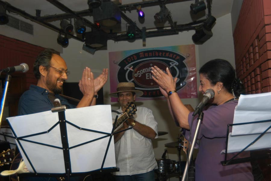 Image of Anjan Dutt and Aparna Sen
