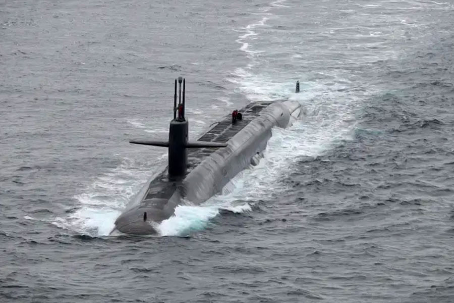 Indian Navy quietly launch forth Nuclear Missile Submarine into water 