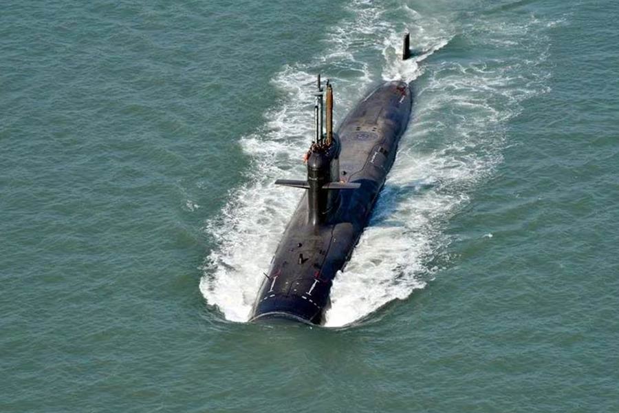 Indian Navy quietly launch forth Nuclear Missile Submarine into water 