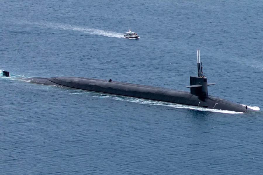 Indian Navy quietly launch forth Nuclear Missile Submarine into water 