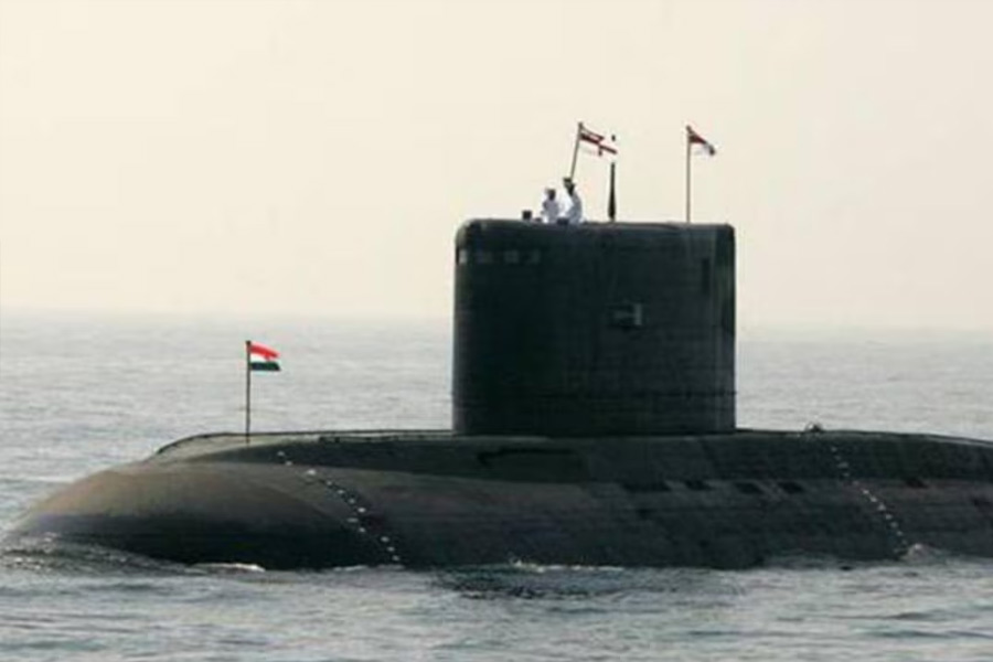 Indian Navy quietly launch forth Nuclear Missile Submarine into water 