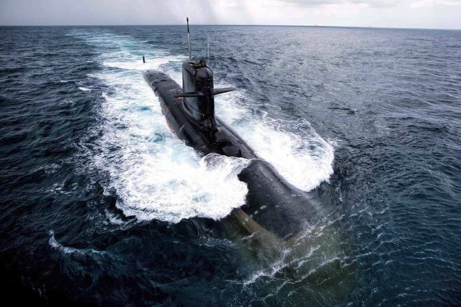 Indian Navy quietly launch forth Nuclear Missile Submarine into water 