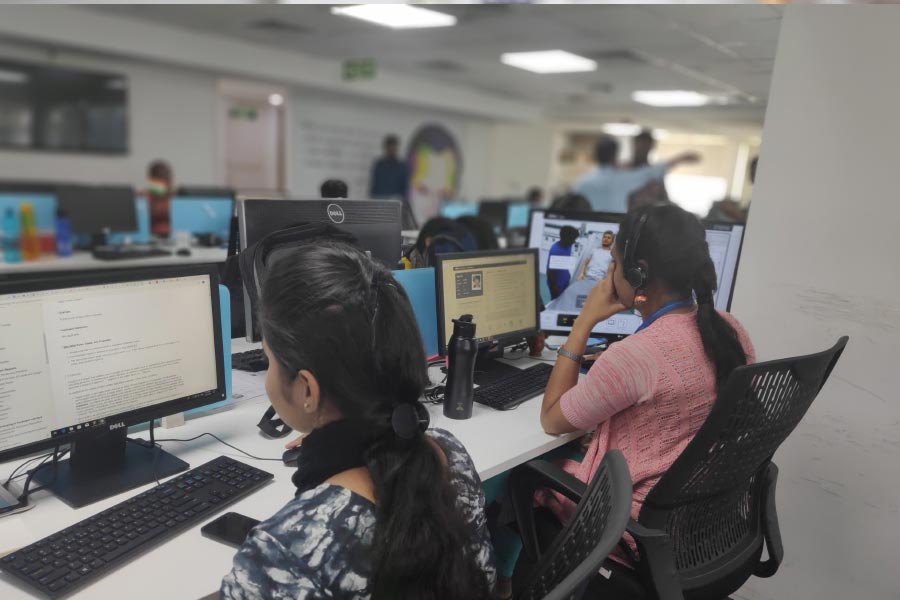 The history of forty-hour work week, will it obsolete 