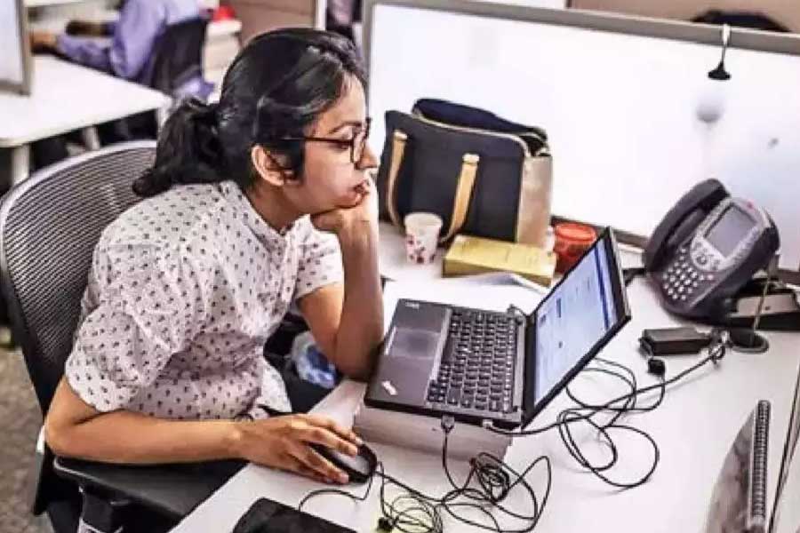 The history of forty-hour work week, will it obsolete 