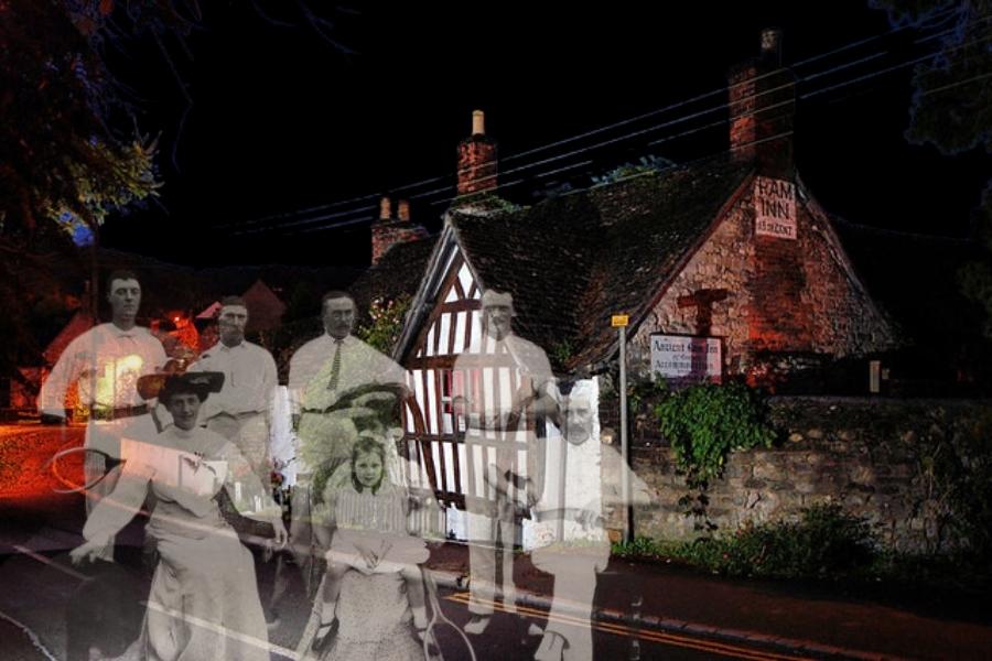 শোনা যায়, সব মিলিয়ে নাকি এখানে ২০টিরও বেশি ভূত রয়েছে। তার মধ্যে রয়েছে কয়েকটি শিশুর ভূতও। আর আছে কয়েক জন পেগান পুরোহিত। এই সব ভূতেদের সাক্ষাৎ পেতে এখন এখানে ‘গোস্ট ট্যুর’ চালু হয়েছে। 