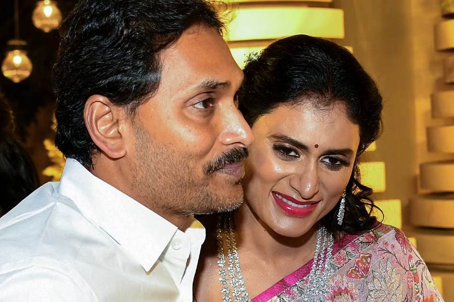 YSRCP leader Jagan Reddy and sister Sharmila fight over wealth worth crores 
