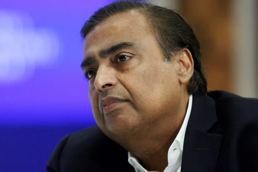 Comparison of net worth between Karan Johar and Adar Poonawalla