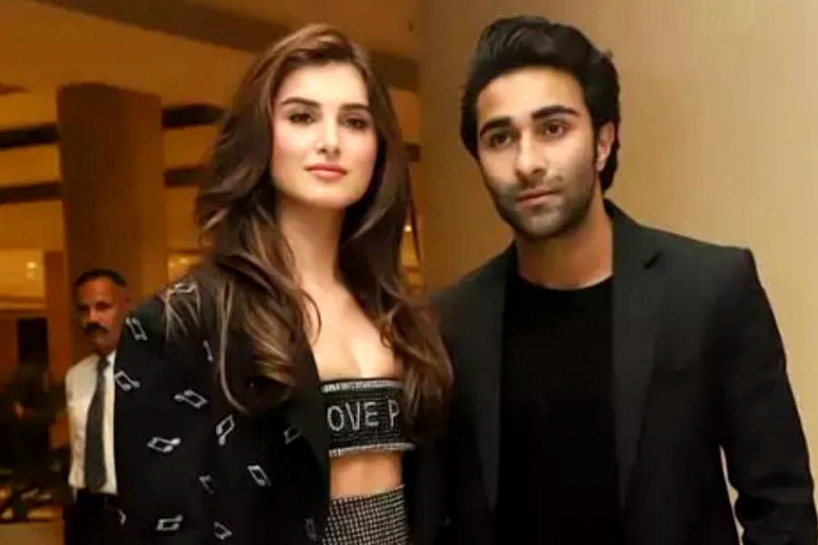 Know about bollywood actress Tara Sutaria and her relationship timeline 