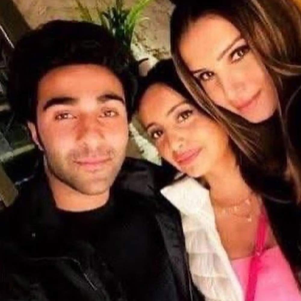 Know about bollywood actress Tara Sutaria and her relationship timeline 