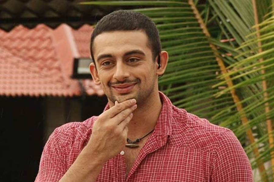 Know about bollywood actress Tara Sutaria and her relationship timeline 