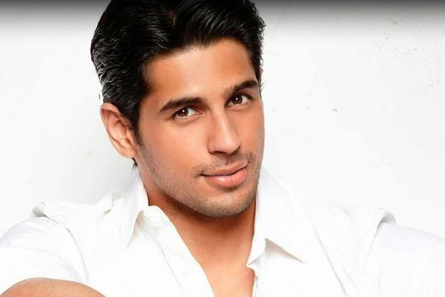 Know about bollywood actress Tara Sutaria and her relationship timeline 