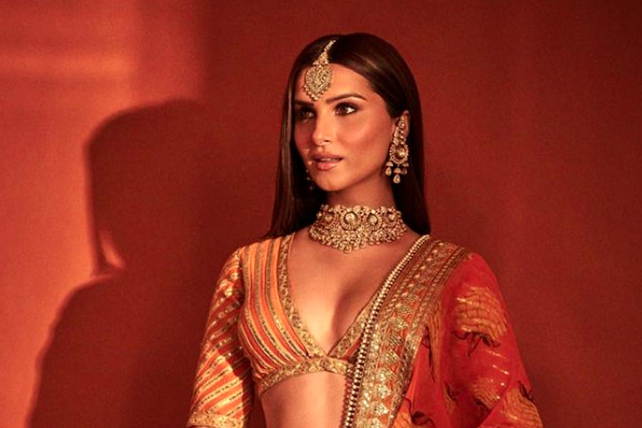 Know about bollywood actress Tara Sutaria and her relationship timeline 