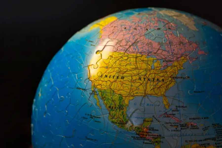 Researchers want to spray diamond dust worth trillions of dollars to cool of Earth temperature