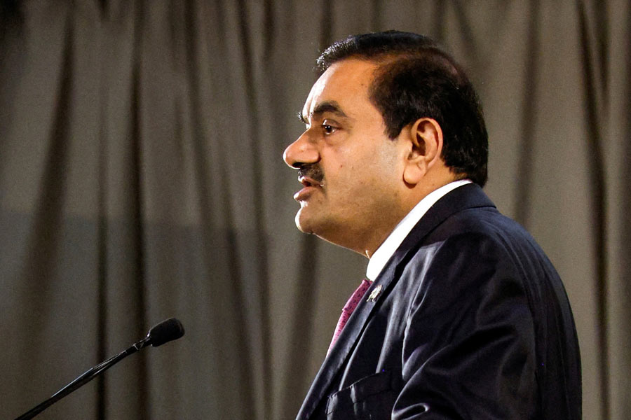 Gautam Adani big loss as around 74 Crore dollar deal with Adani Energy suspends by Kenyan High court 