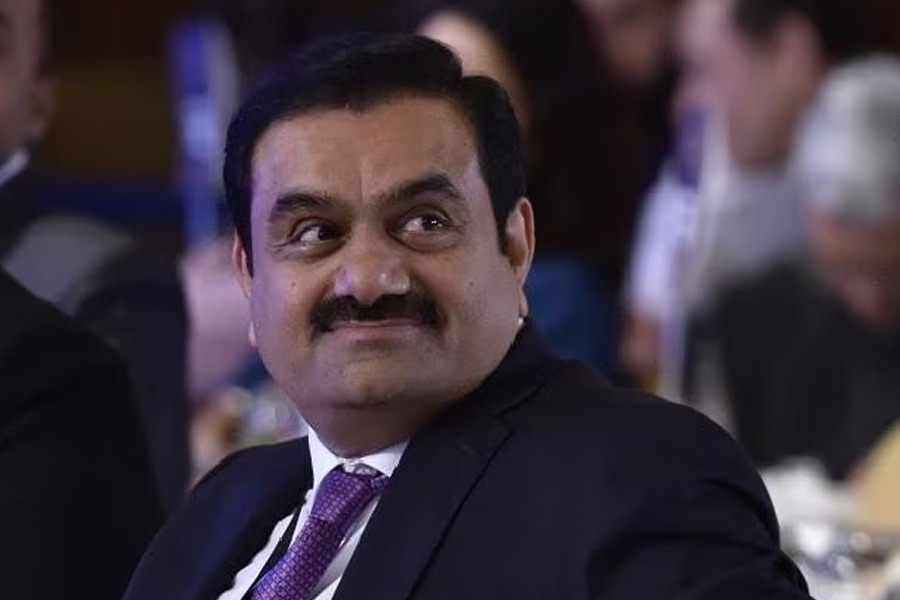 Gautam Adani big loss as around 74 Crore dollar deal with Adani Energy suspends by Kenyan High court 