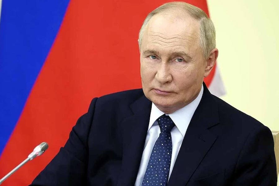 Russian central bank hikes interest rate to 21 percent highest since 2003 