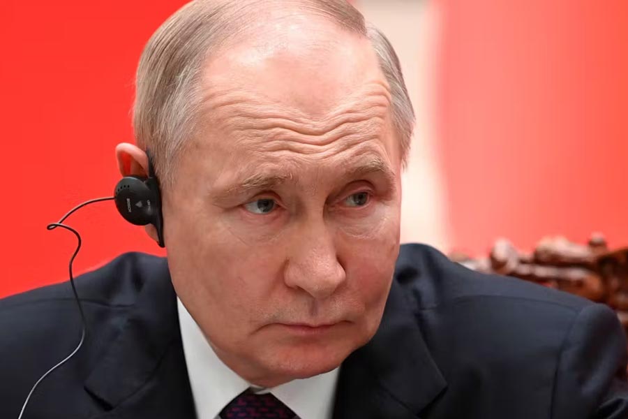 Russian central bank hikes interest rate to 21 percent highest since 2003 