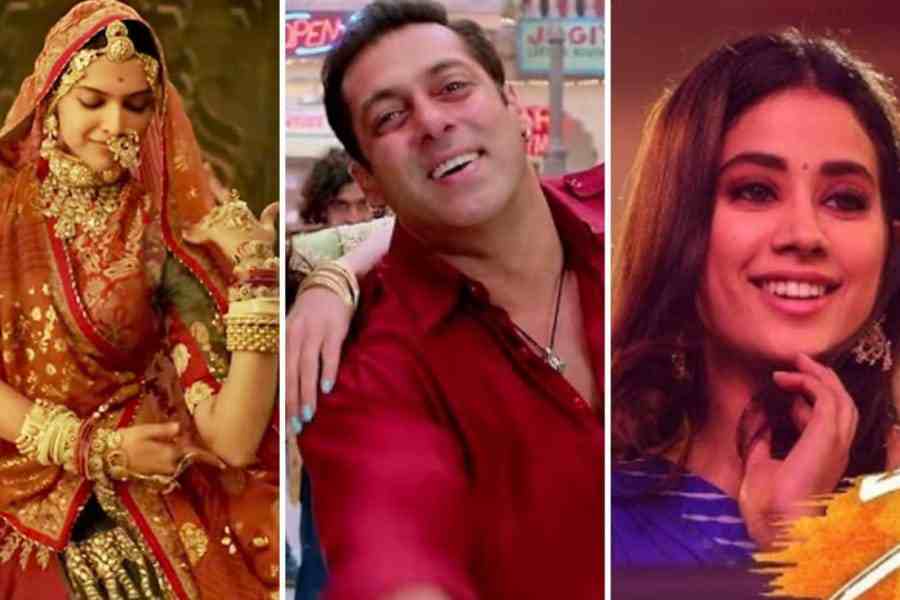 আর দীপাবলির ক্ষেত্রে এক ধাপ এগিয়েই থাকে টিনসেল টাউন। মাঝে হাতে গোনা আর কয়েকটা মোটে দিন। আলোর উৎসবের রাত জমিয়ে তুলতে সঙ্গী হোক বলিউডি প্লে-লিস্ট। রইল ৮টি গানের তালিকা, যার সঙ্গে চোখ বন্ধ করেও মেখে নিতে পারবেন দীপাবলির আমেজ।