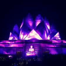 আলো,প্যান্ডেল, থিম– সব মিলিয়ে কালীপুজোর রোশনাইয়ে সেজে ওঠে গোটা বারাসত। এর মধ্যেই কিছু কিছু প্যান্ডেল হয়ে ওঠে সবার সেরা। 