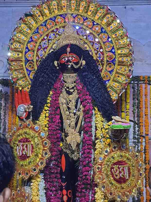 প্রতি বছর বৈশাখ মাসে শুক্লা চতুর্থীতে এই দেবীর পুজো হয়। তবে কালীপুজোর দিনেও হয় বিশেষ পুজো।