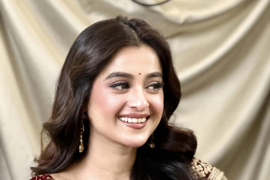 দর্শনা বণিক।
