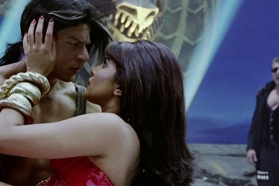 Know about Shah Rukh Khan’s one of the flop film, Priyanka Chopra made cameo, lead actress didn’t work with him