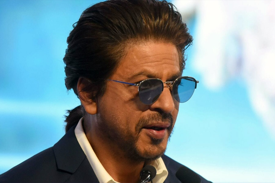 Know about Shah Rukh Khan’s one of the flop film, Priyanka Chopra made cameo, lead actress didn’t work with him