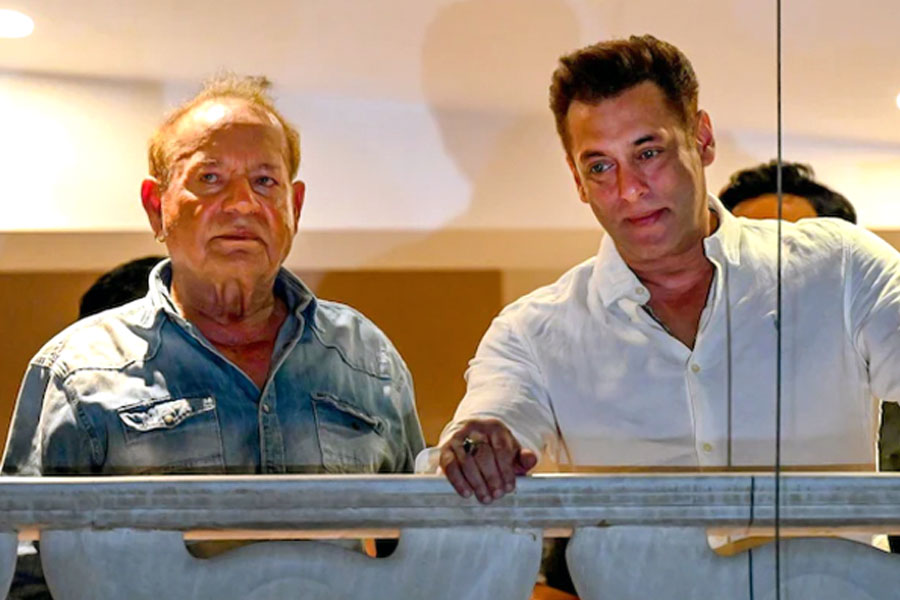 salim khan buys new car worth rs 1.57 crore amid death threat of Salman khan