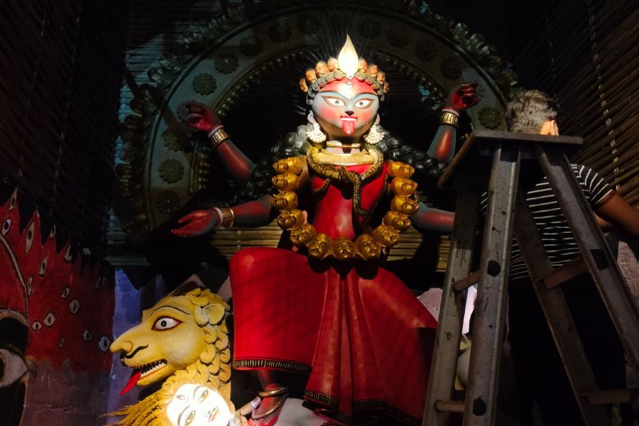 গড়ফা বালক সংঘ। থিম: মহামায়ার গল্পগাঁথা