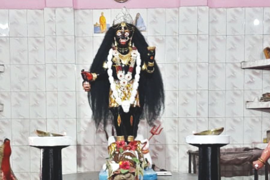 দেবী চৌধুরানীর মন্দিরে মা কালী