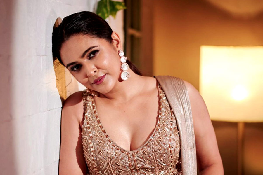 Meet bollywood actress Madhurima Tuli, know about her career and relationship