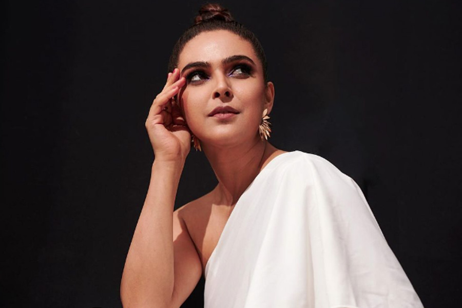 Meet bollywood actress Madhurima Tuli, know about her career and relationship