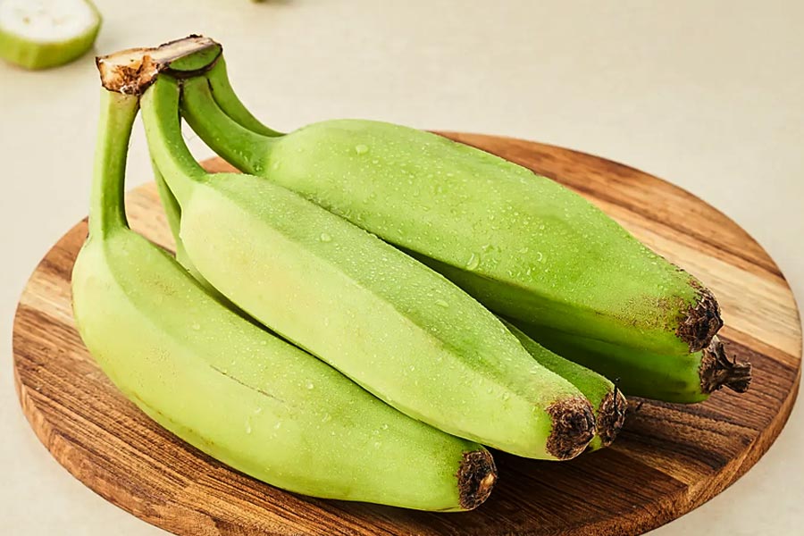 Five simple ways to include raw banana in daily diet