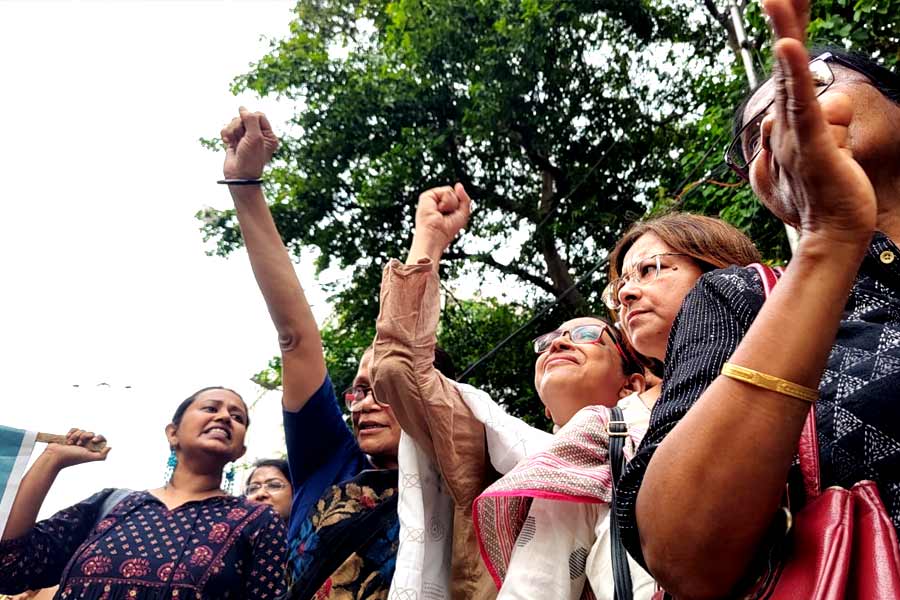 মিছিলে মহিলাদের প্রতিবাদের স্বর।