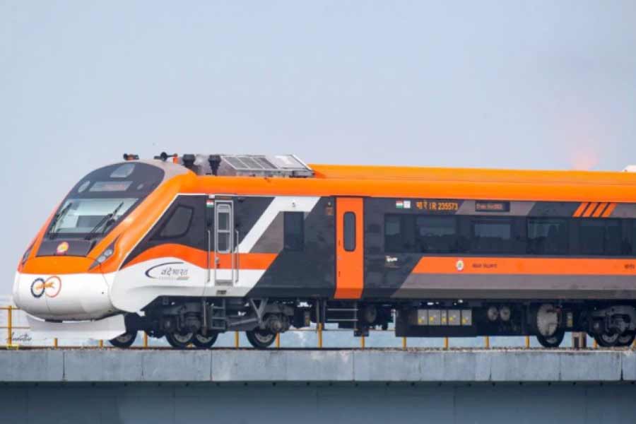 Vande Baharat sleeper train, rail minister unveil new prototype coach 