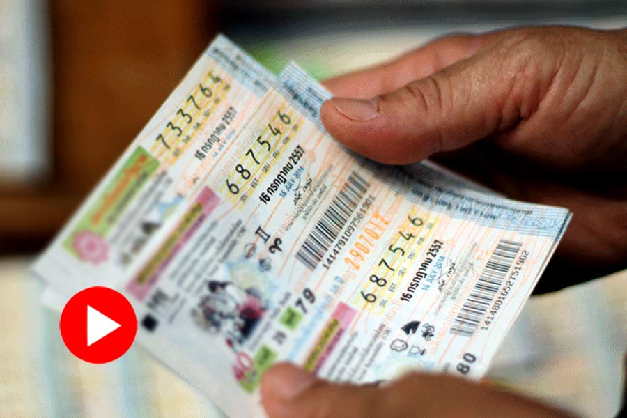 Woman who refuses to accept 1 crore lottery creates a sensation in internet