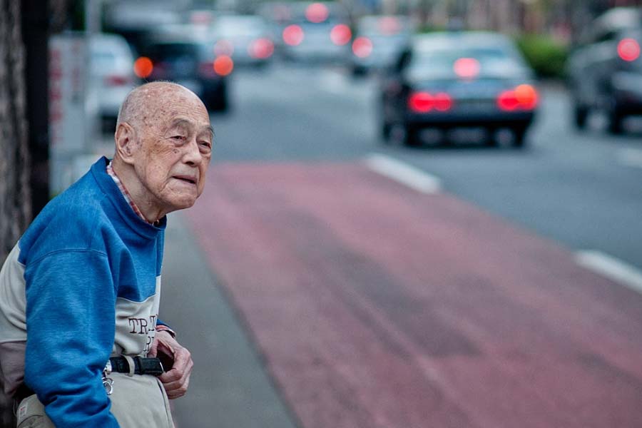 40 thousand Old people died alone in Japan this year