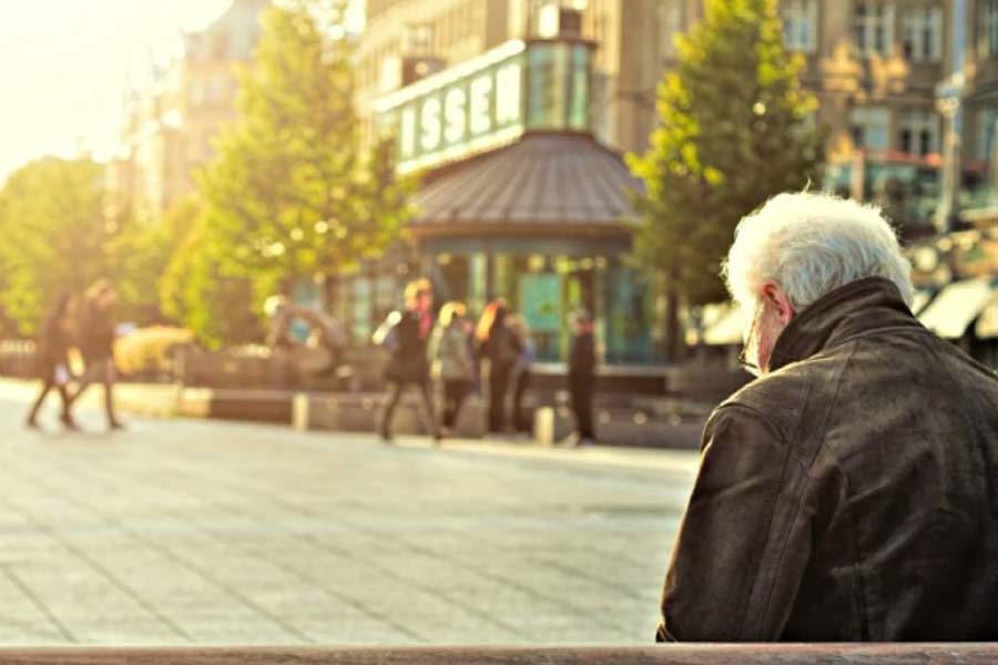 40 thousand Old people died alone in Japan this year