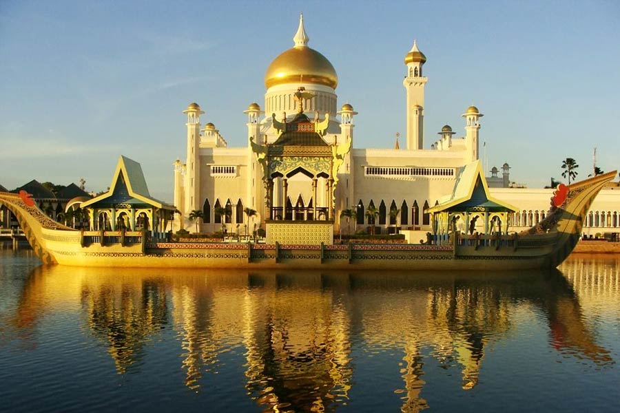 Hassanal Bolkiah, who made gold palace for residency, will welcome prime minister Narendra Modi on his Visit to Brunei