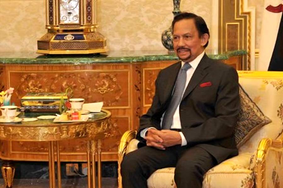 Hassanal Bolkiah, who made gold palace for residency, will welcome prime minister Narendra Modi on his Visit to Brunei
