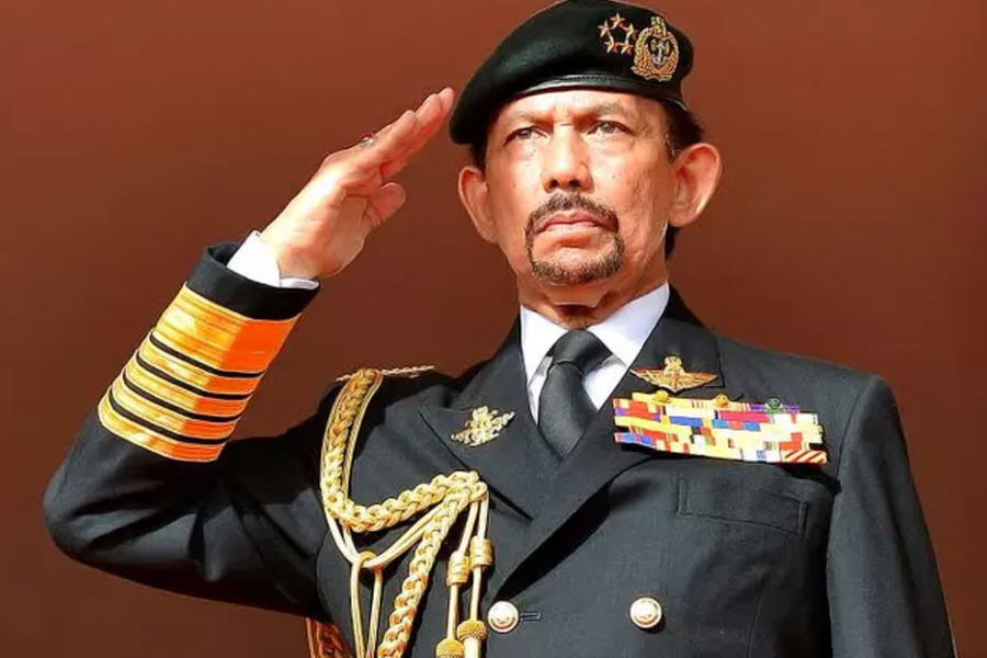 Hassanal Bolkiah, who made gold palace for residency, will welcome prime minister Narendra Modi on his Visit to Brunei