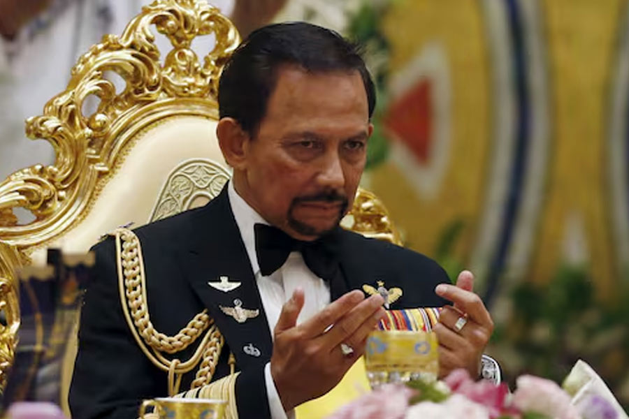 Hassanal Bolkiah, who made gold palace for residency, will welcome prime minister Narendra Modi on his Visit to Brunei