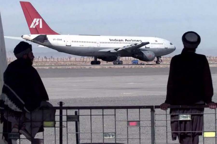 All need to knows about Indian Airlines Flight 814 Hijack