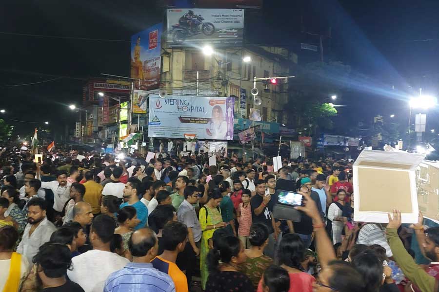 শ্যামবাজার পাঁচ মাথার মোড়ে আরজি কর-কাণ্ডের প্রতিবাদে কর্মসূচি।