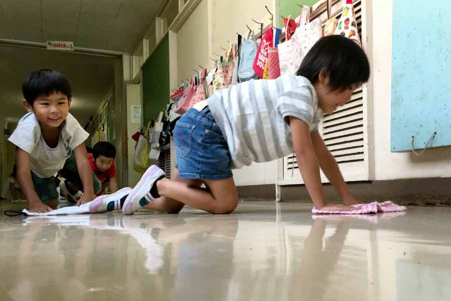 Where did the trash can go in japan