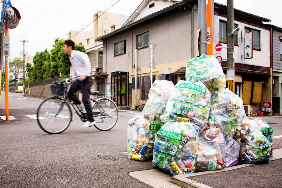 Where did the trash can go in japan