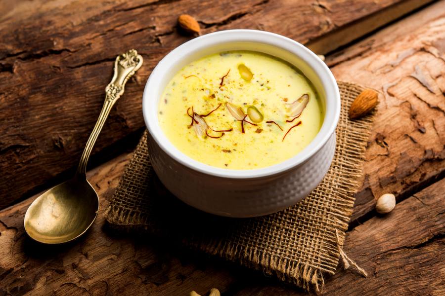 ভোগের থালায় সাজিয়ে দিতে পারেন বাসুন্দি।