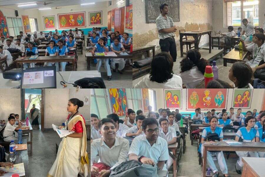 Students of Jadavpur Vidyapith participated in teacher's day and special workshop.