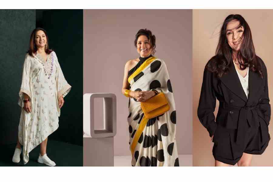 বয়স যতই হোক, আত্মবিশ্বাসী হলে যে কোনও পোশাকে আপনিই নজর টানবেন।