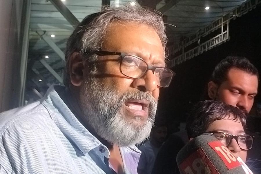 যাদবপুরে প্রতিবাদে শামিল চিত্রপরিচালক কৌশিক গঙ্গোপাধ্যায়।